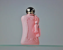 Load image into Gallery viewer, Parfums de Marly Delina Sample