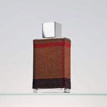 Load image into Gallery viewer, Burberry London Fragrance Sample
