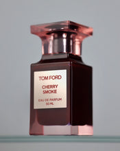Load image into Gallery viewer, Tom Ford Cherry Smoke Sample