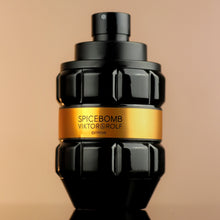 Load image into Gallery viewer, Viktor Rolf Spicebomb Extreme sample
