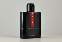 Load image into Gallery viewer, Prada Luna Rossa Ocean Eau de Parfum Sample
