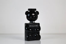 Load image into Gallery viewer, Moschino Toy Boy Sample
