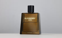 Load image into Gallery viewer, Burberry Hero EDP Sample
